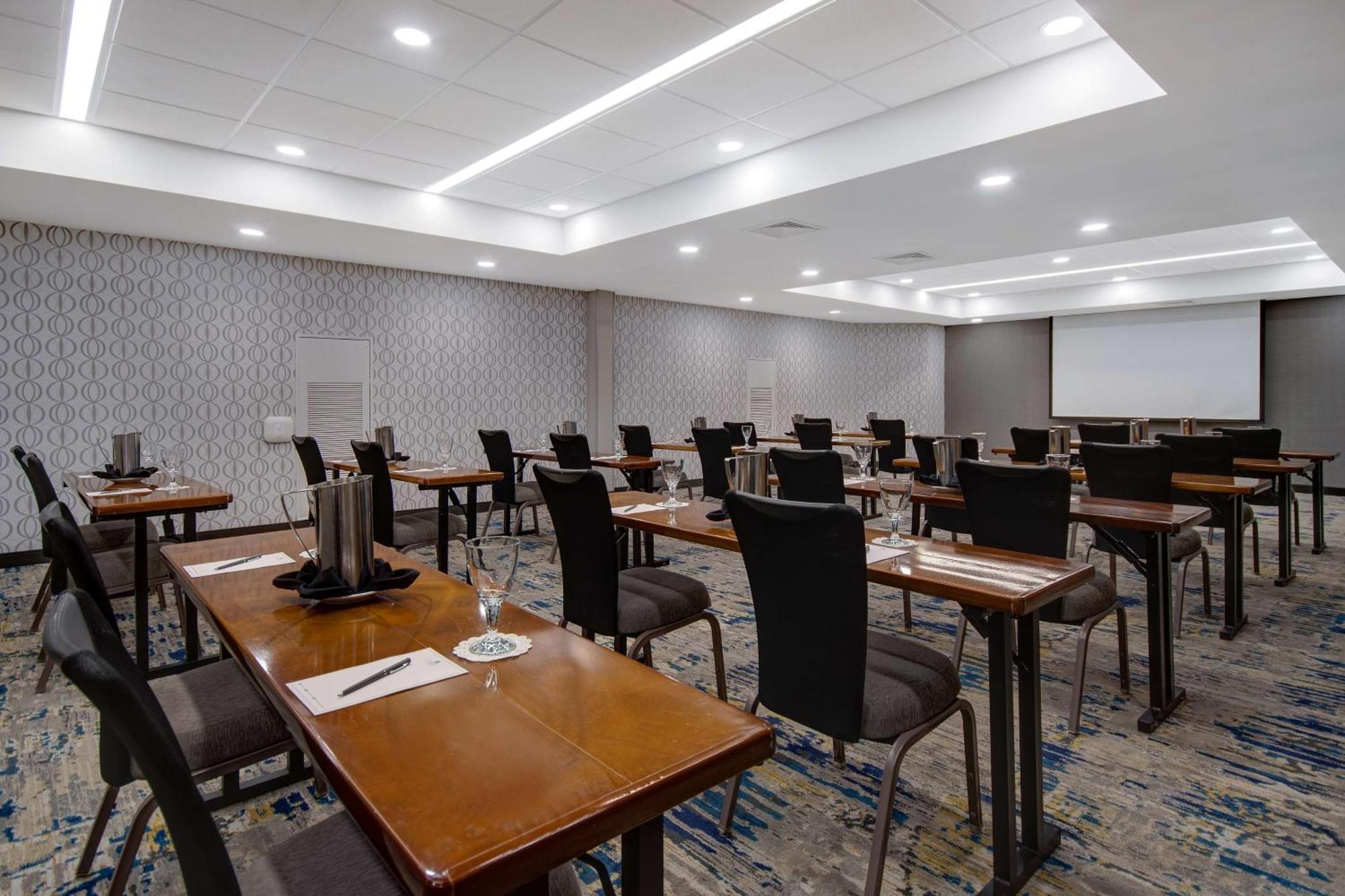 Embassy Suites By Hilton Detroit Metro Airport Romulus Luaran gambar