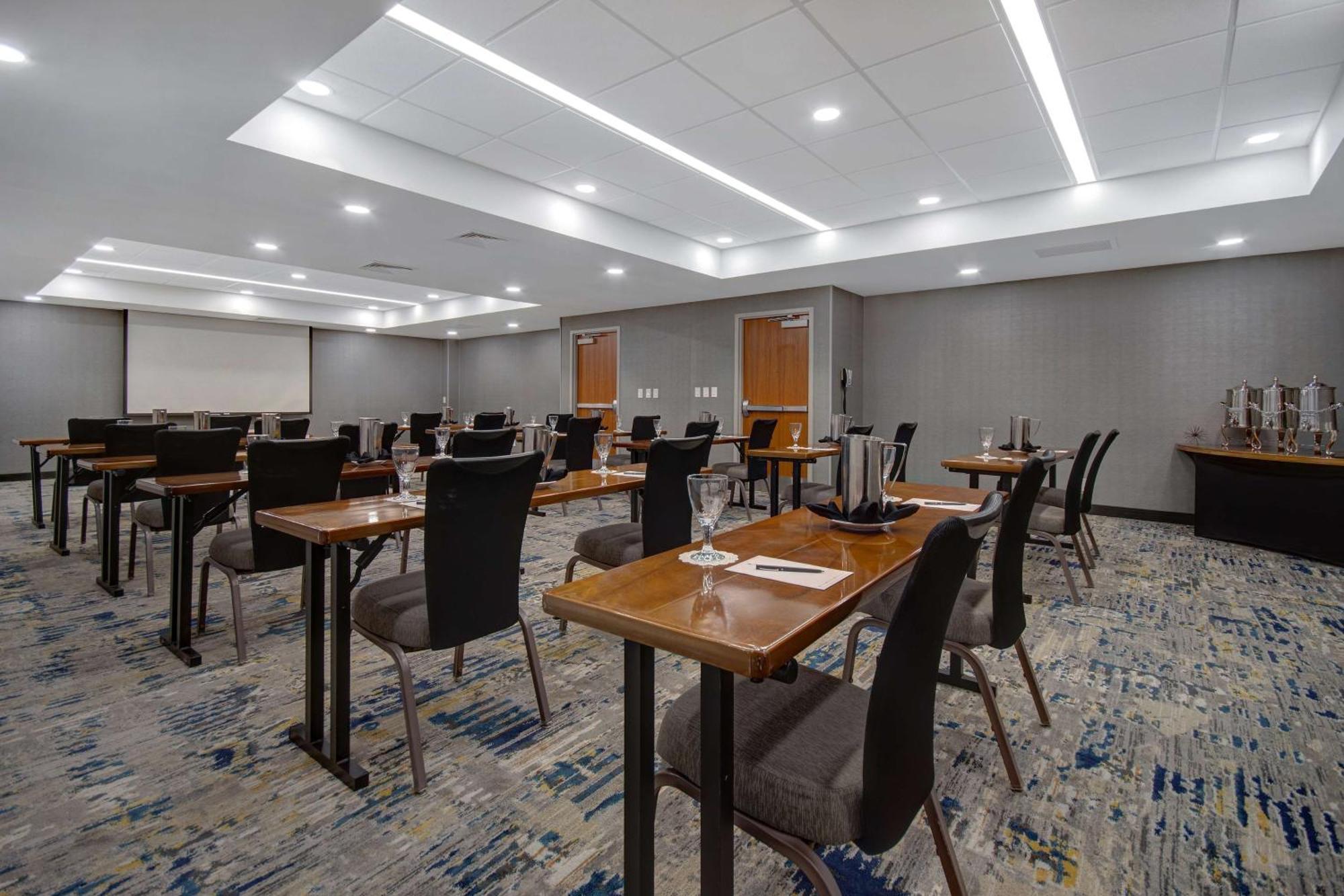 Embassy Suites By Hilton Detroit Metro Airport Romulus Luaran gambar